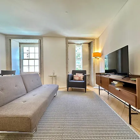 Youropo - Taipas Apartman *